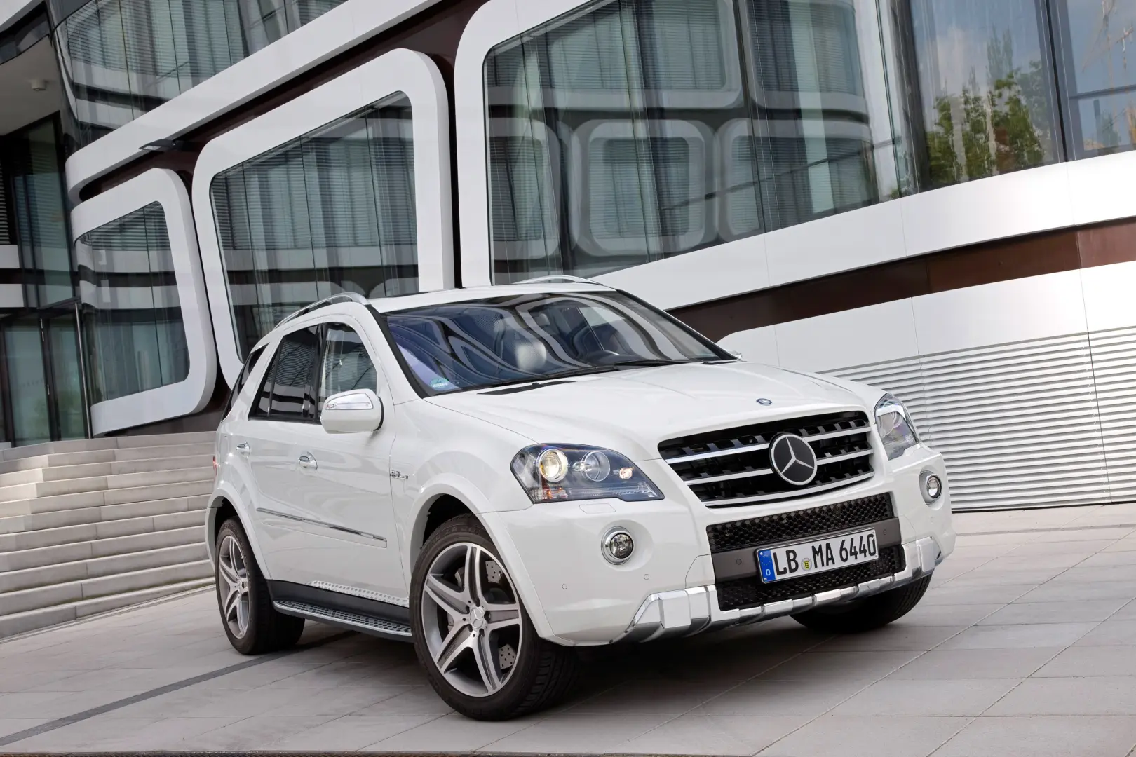 Mercedes-Benz ML ML 63 4Matic AMG 7