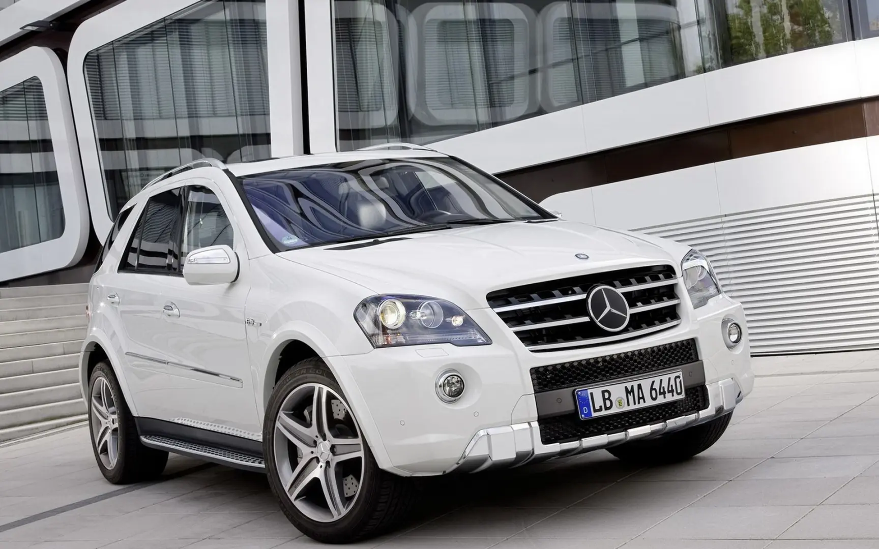Mercedes-Benz ML ML 63 AMG 4