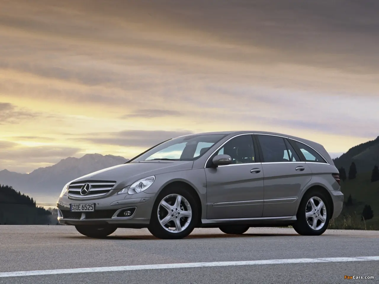 Mercedes-Benz  R 320 CDI 4Matic Sport 7