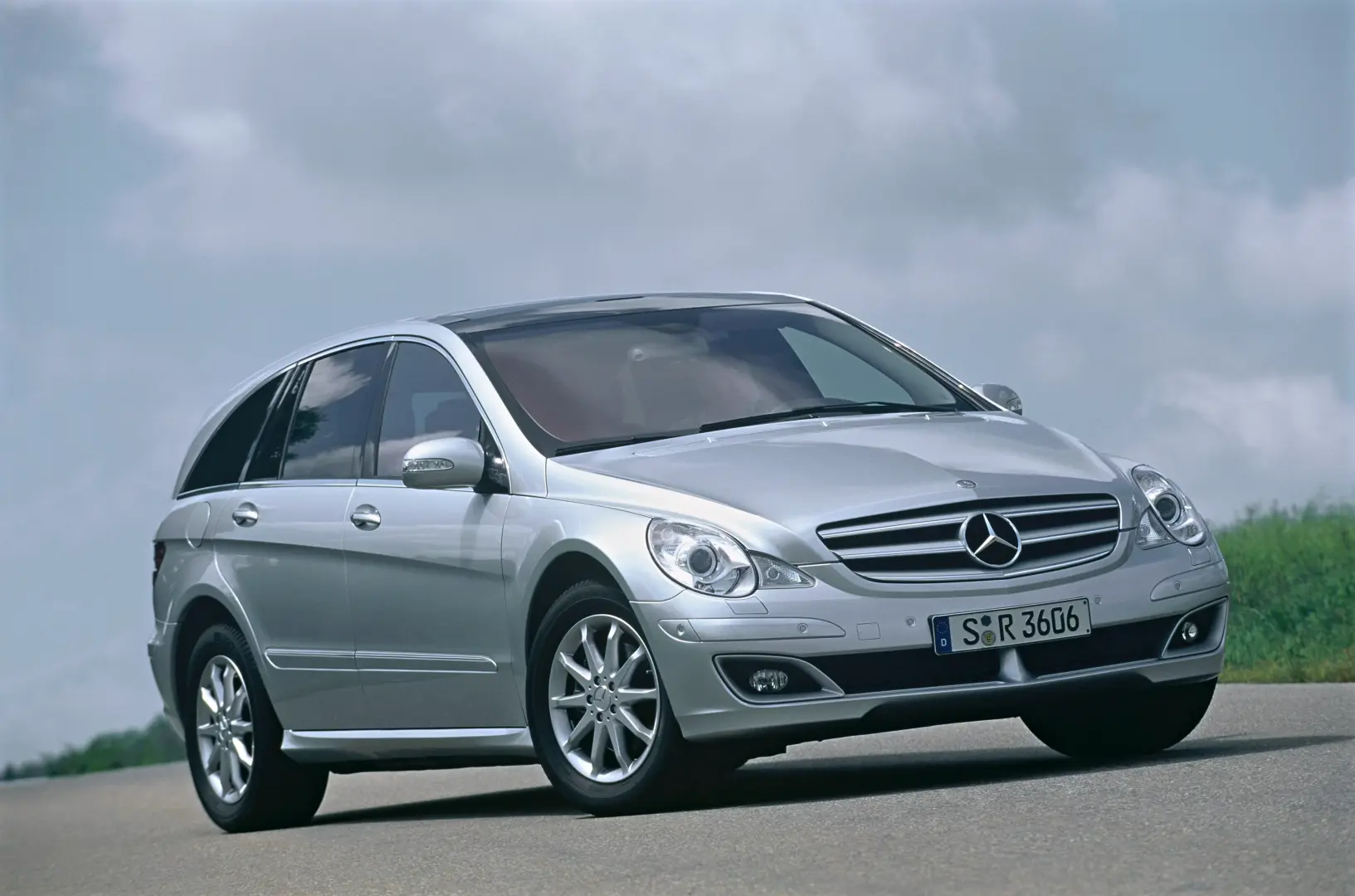 Mercedes-Benz  R 500 Long 4Matic 2