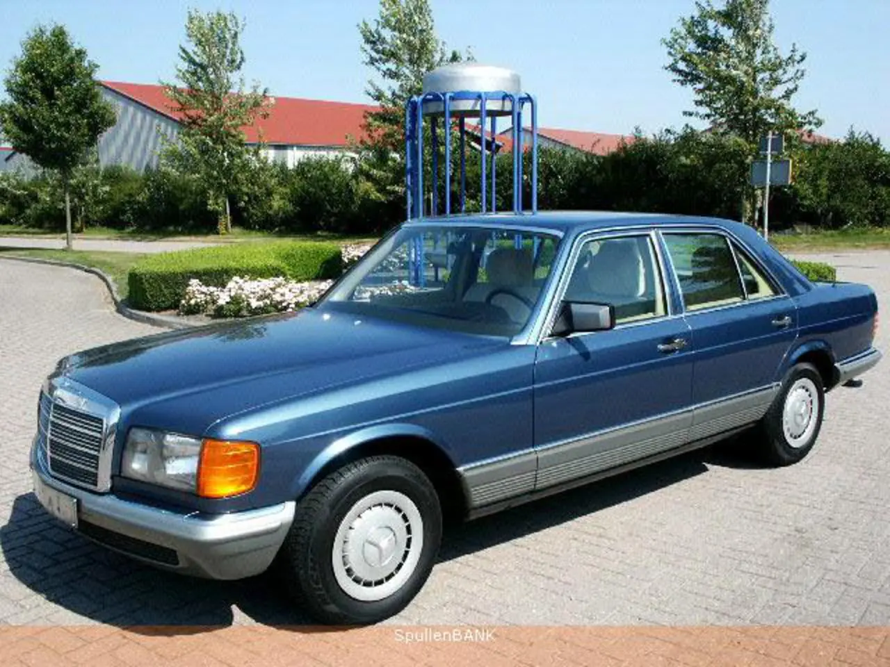 Mercedes-Benz  S 260 SE 0