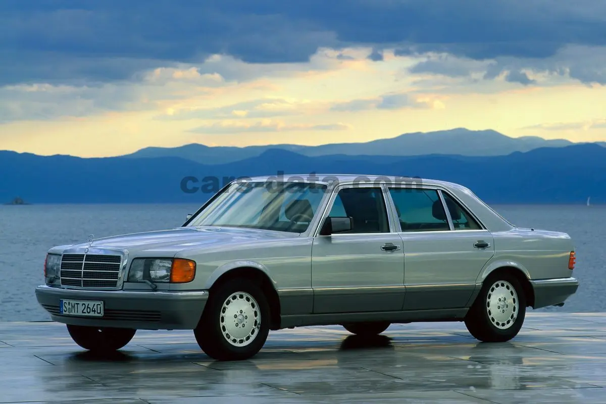 Mercedes-Benz  S 260 SE 1