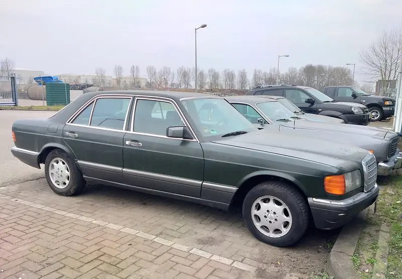 Mercedes-Benz  S 260 SE 5