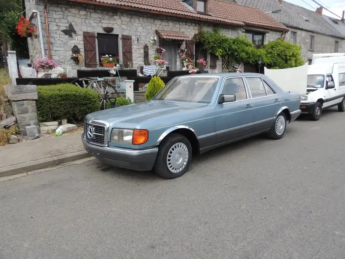 Mercedes-Benz  S 260 SE 6