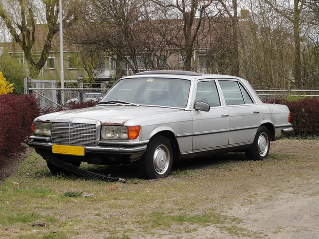 Mercedes-Benz  S 280 SEL 3