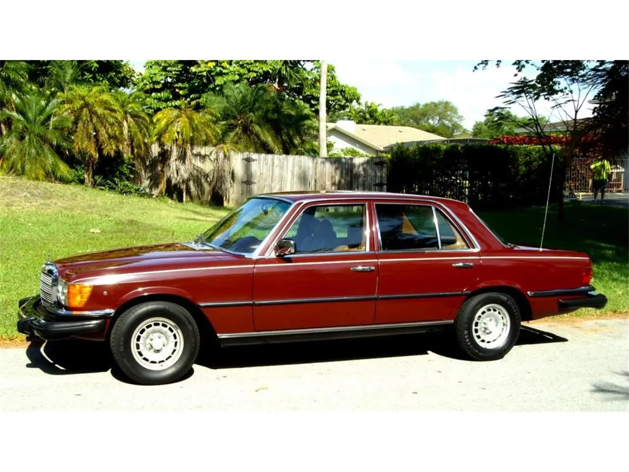 Mercedes-Benz  S 280 SEL 4