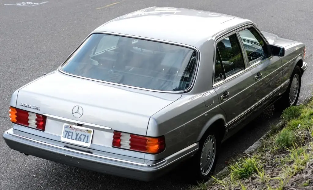 Mercedes-Benz  S 300 1