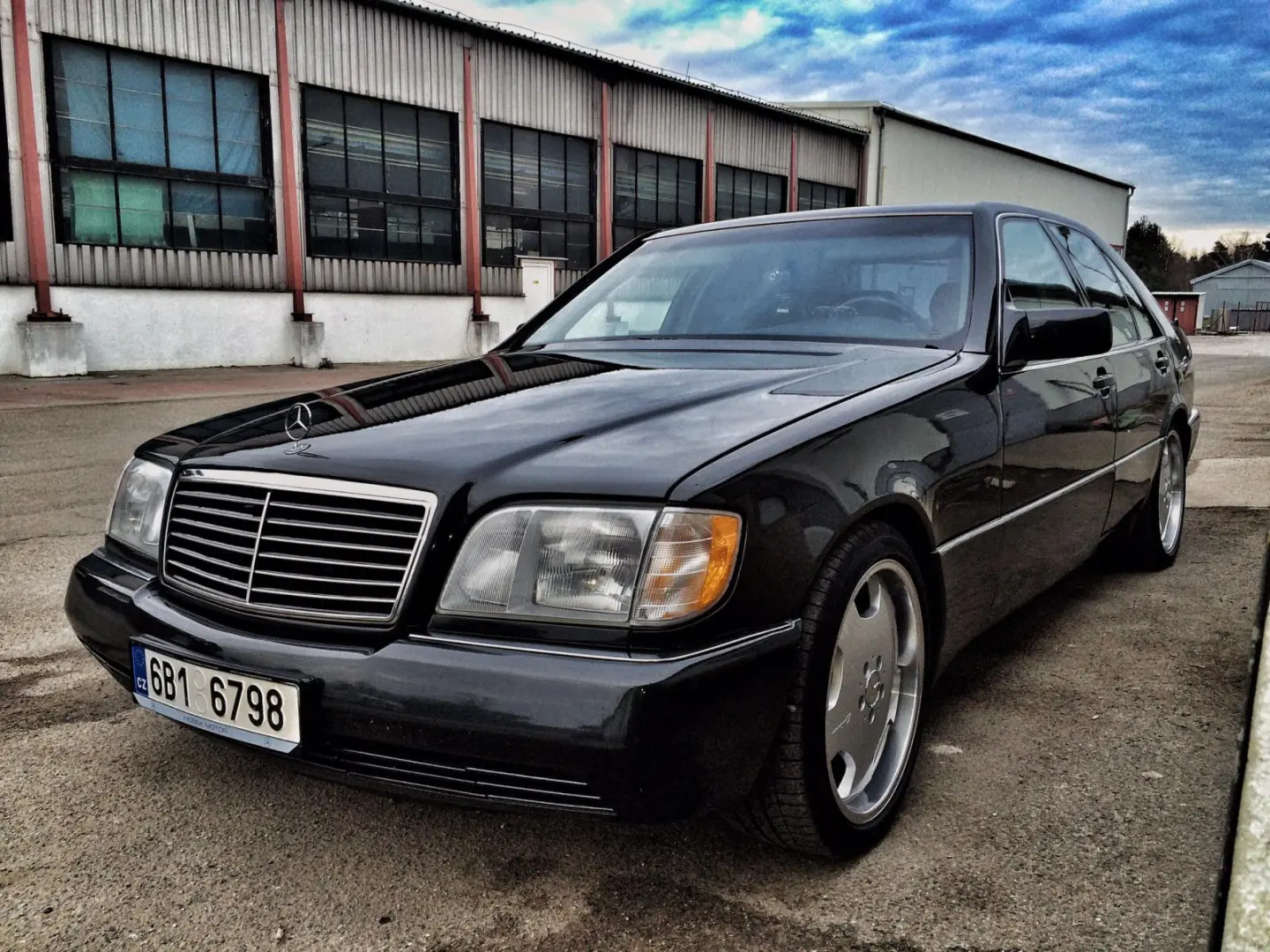 Mercedes-Benz  S 300 SE 3.2 6