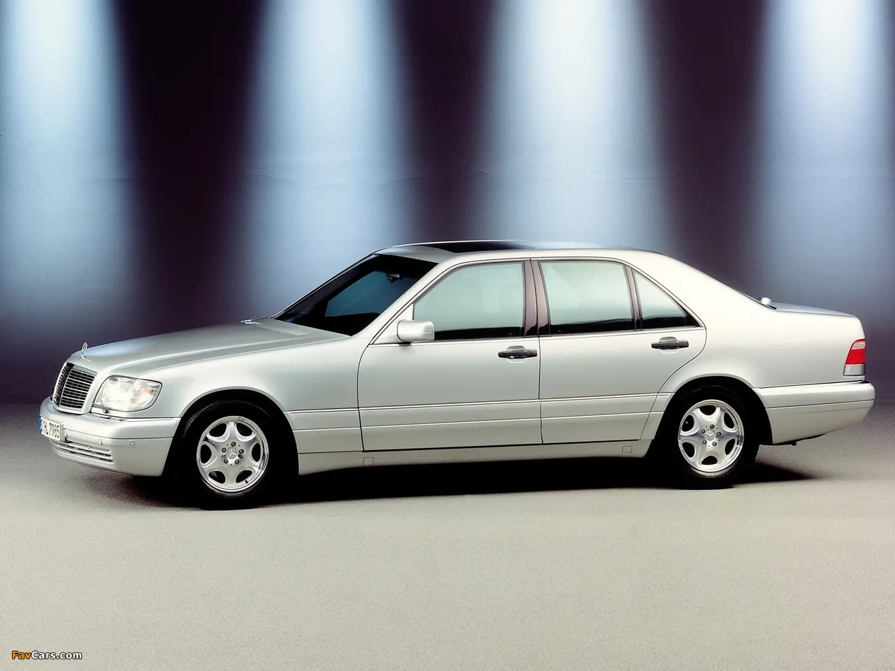 Mercedes-Benz  S 300 TD 0