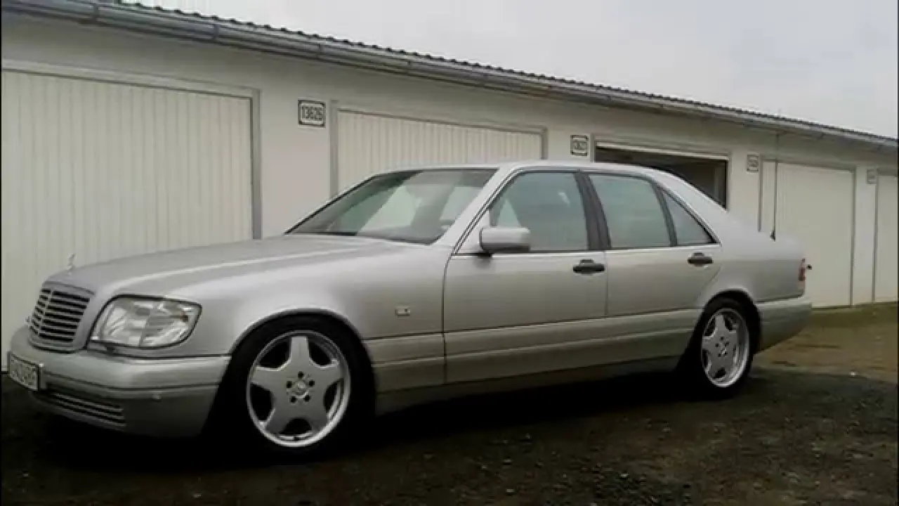 Mercedes-Benz  S 300 TD 3