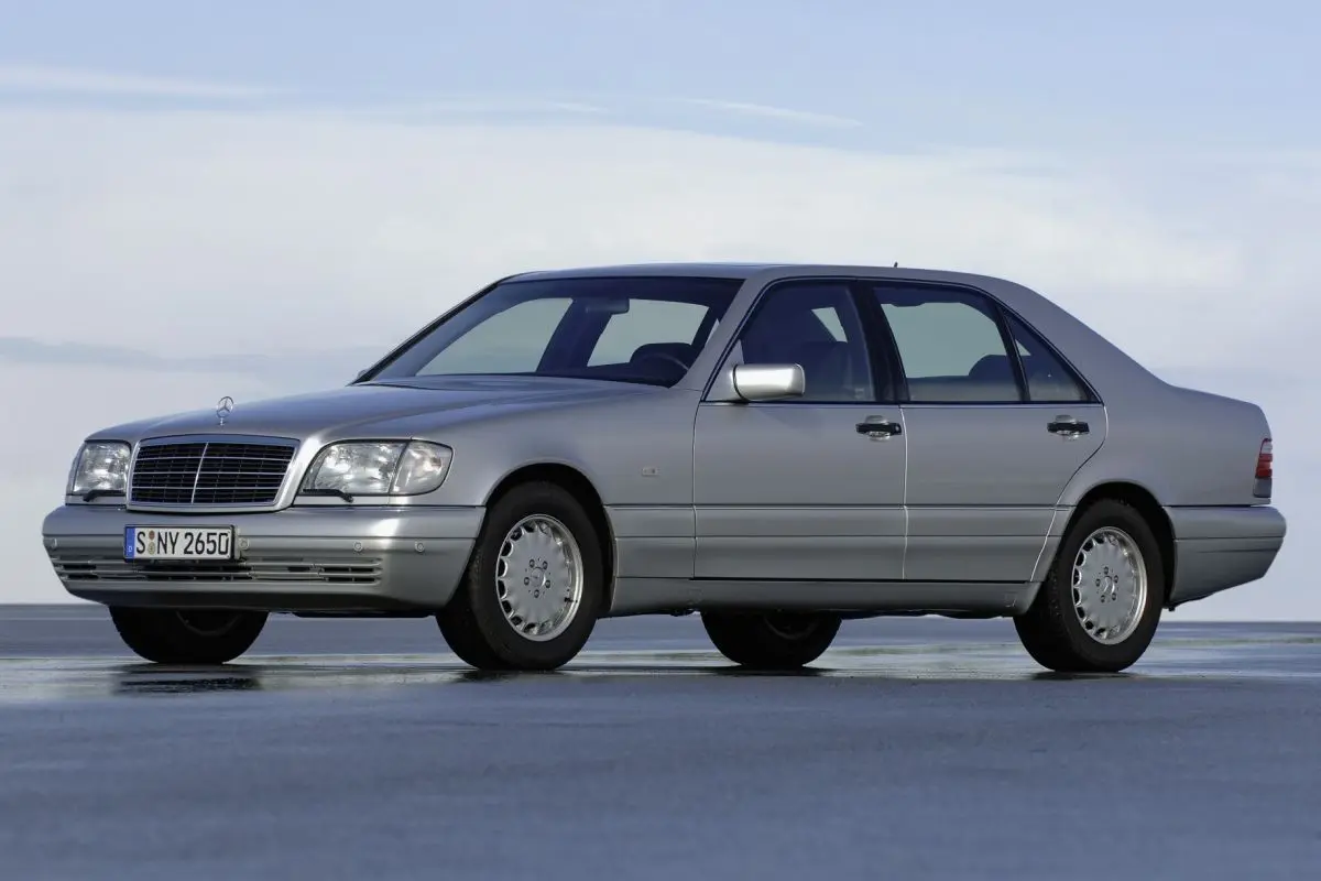 Mercedes-Benz  S 300 TD 4