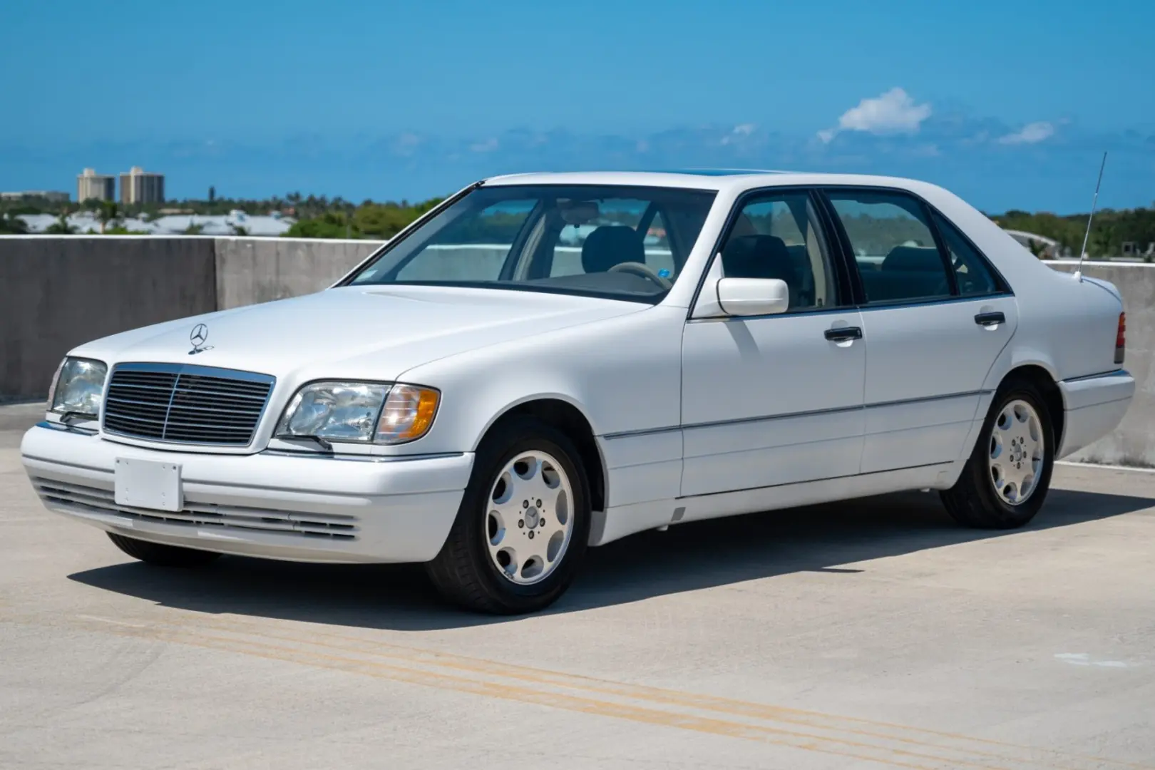 Mercedes-Benz  S 320 2
