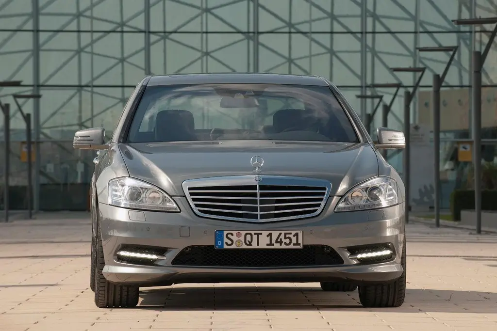 Mercedes-Benz  S 350 BlueTEC 7