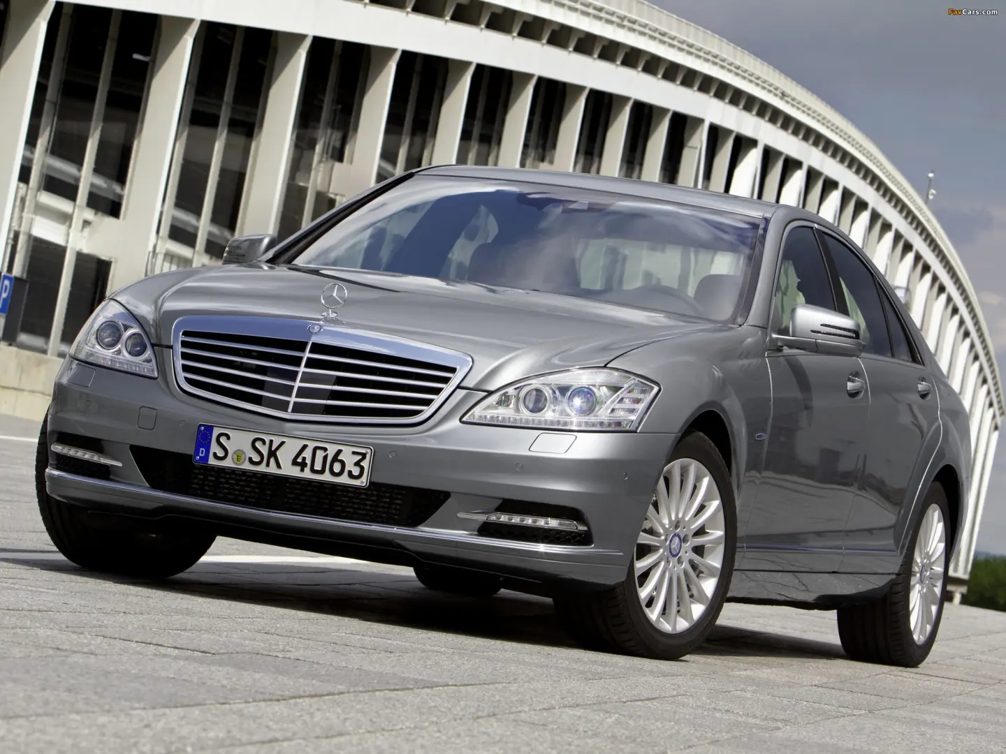 Mercedes-Benz  S 350 BlueTEC 7