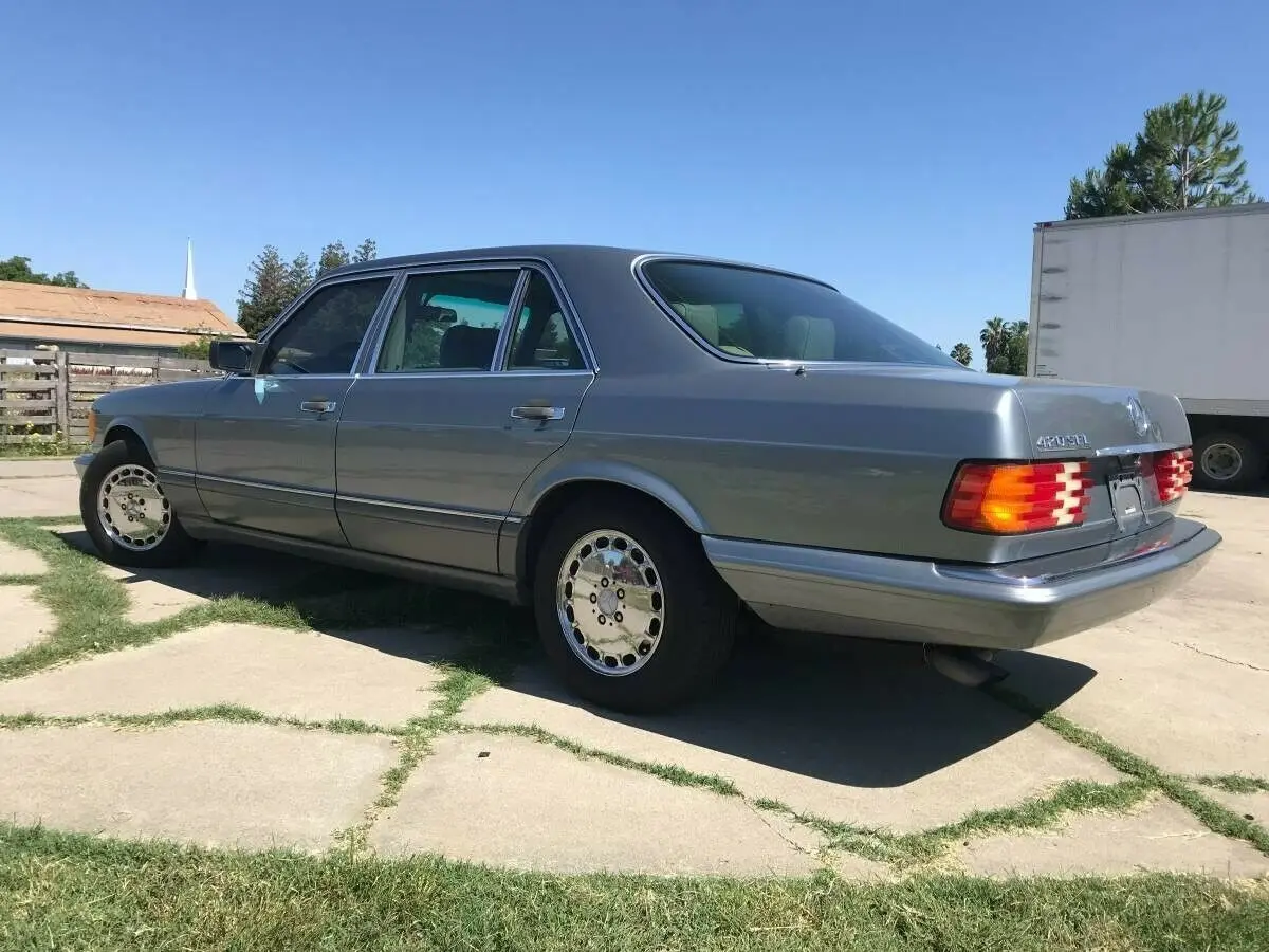 Mercedes-Benz  S 400 SE 4