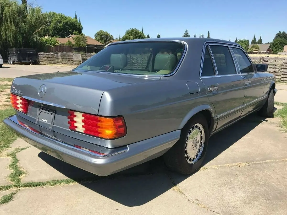 Mercedes-Benz  S 400 SEL 5