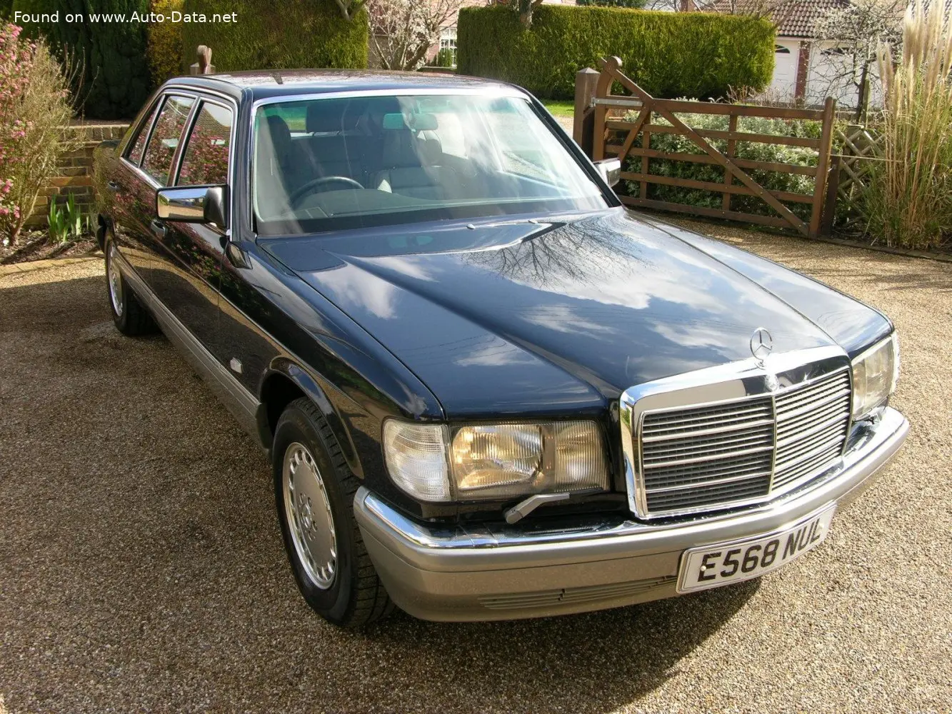 Mercedes-Benz  S 420 SEL 3