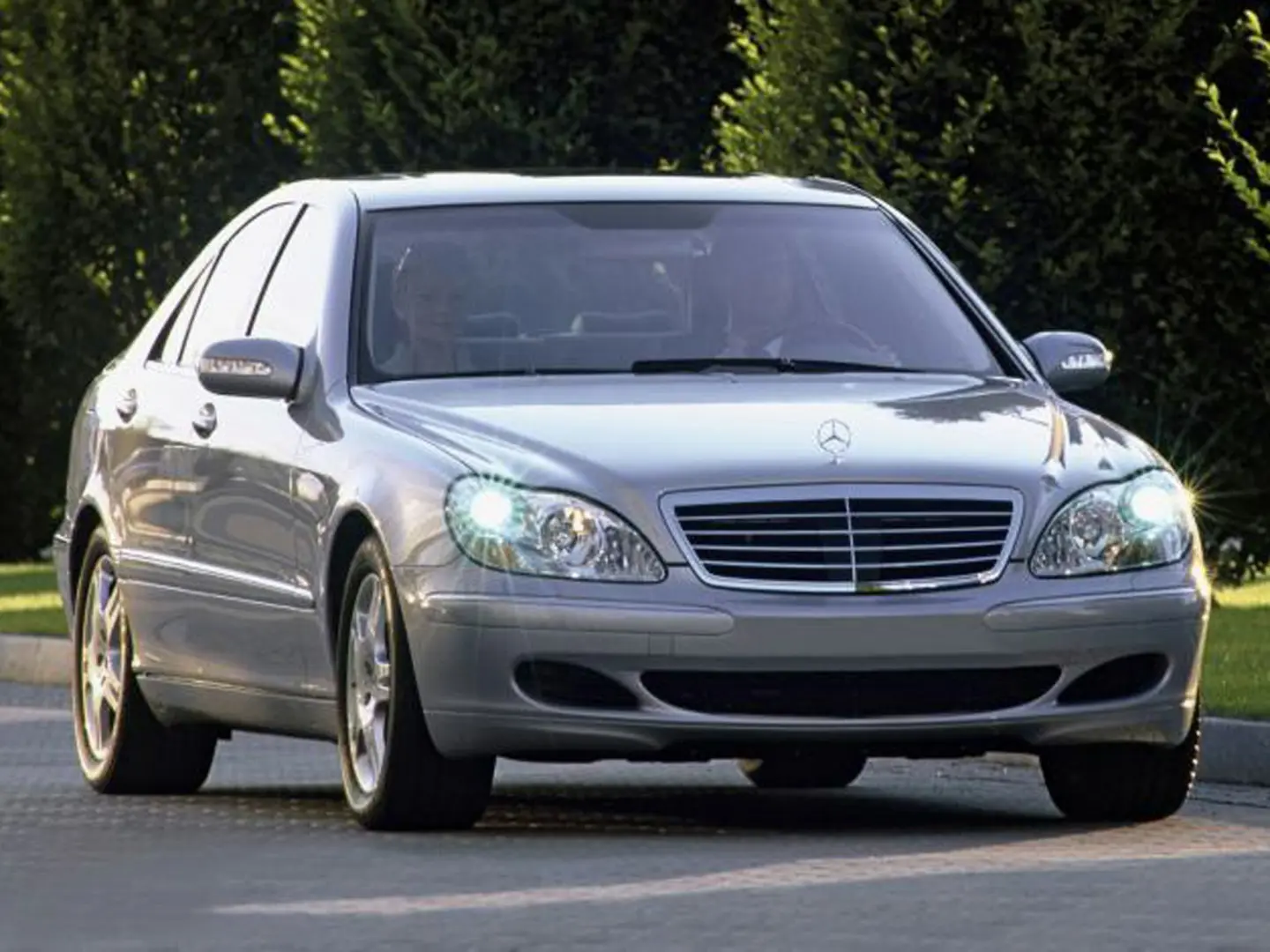 Mercedes-Benz  S 430 2