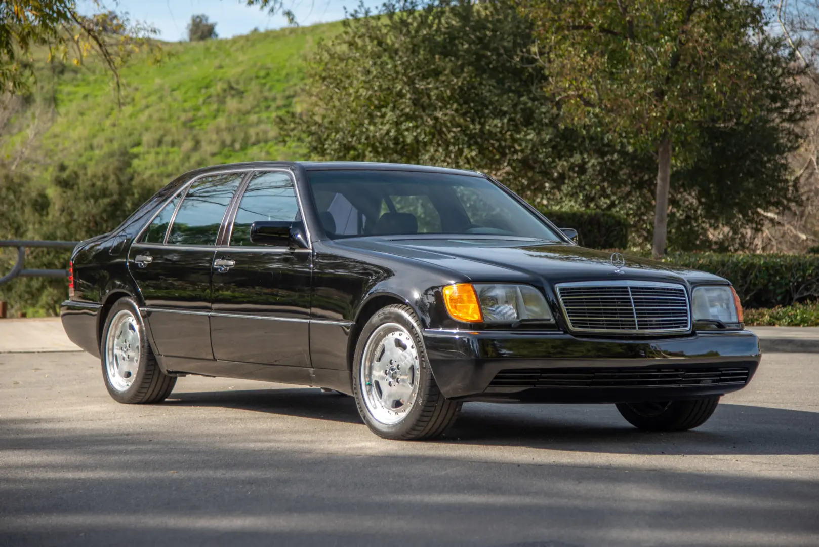 Mercedes-Benz  S 500 1