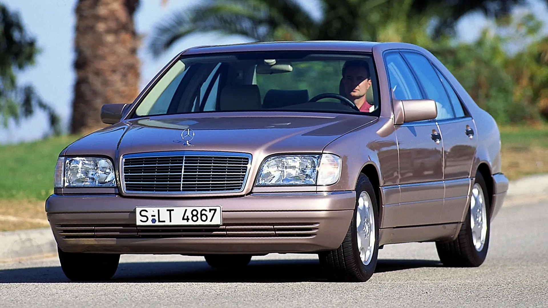 Mercedes-Benz  S 500 4