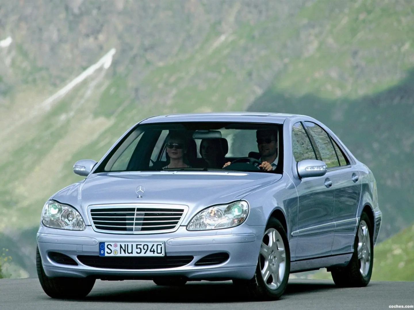 Mercedes-Benz  S 500 1