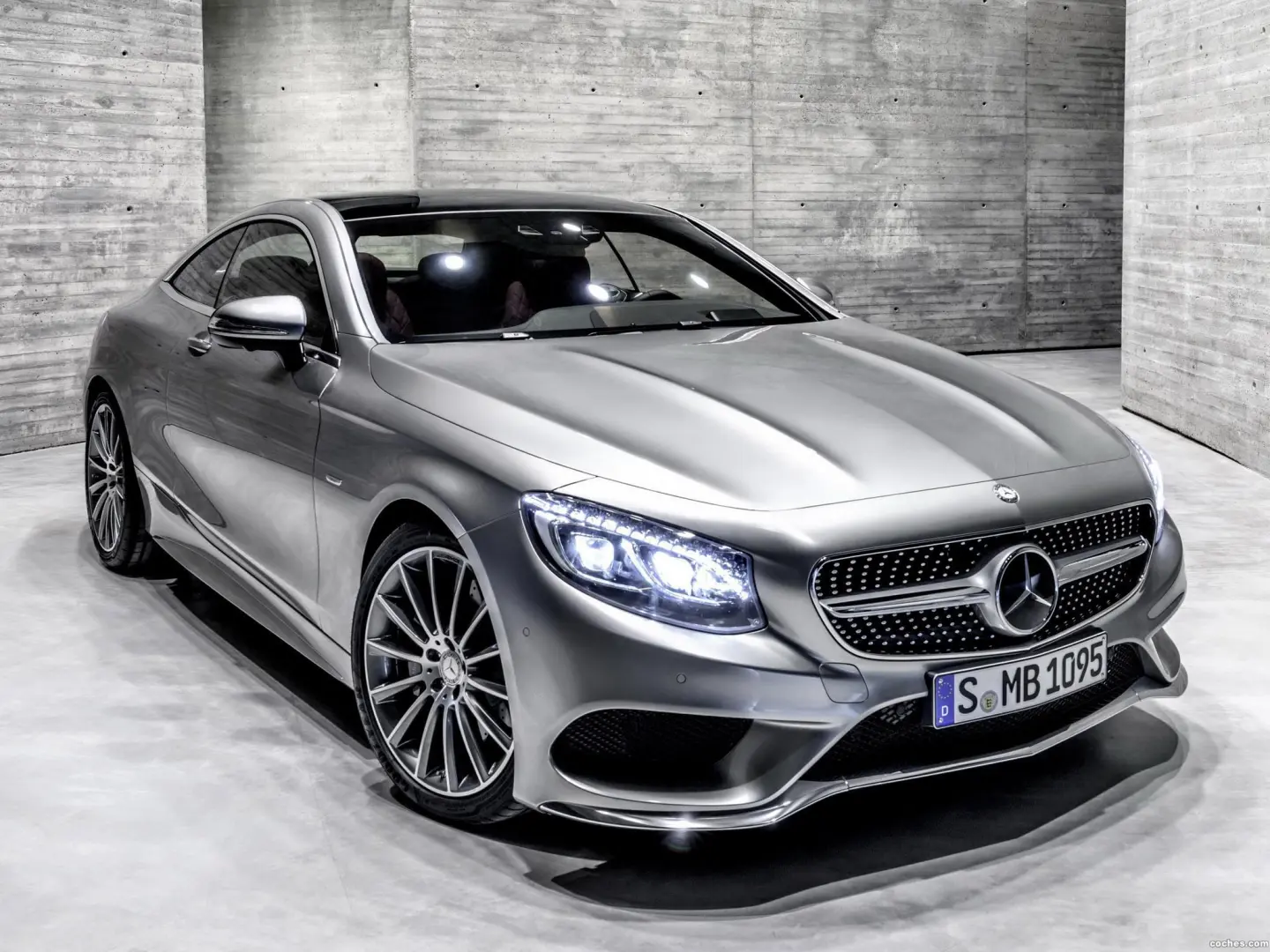 Mercedes-Benz  S 500 4Matic AMG 7G-Tronic 2