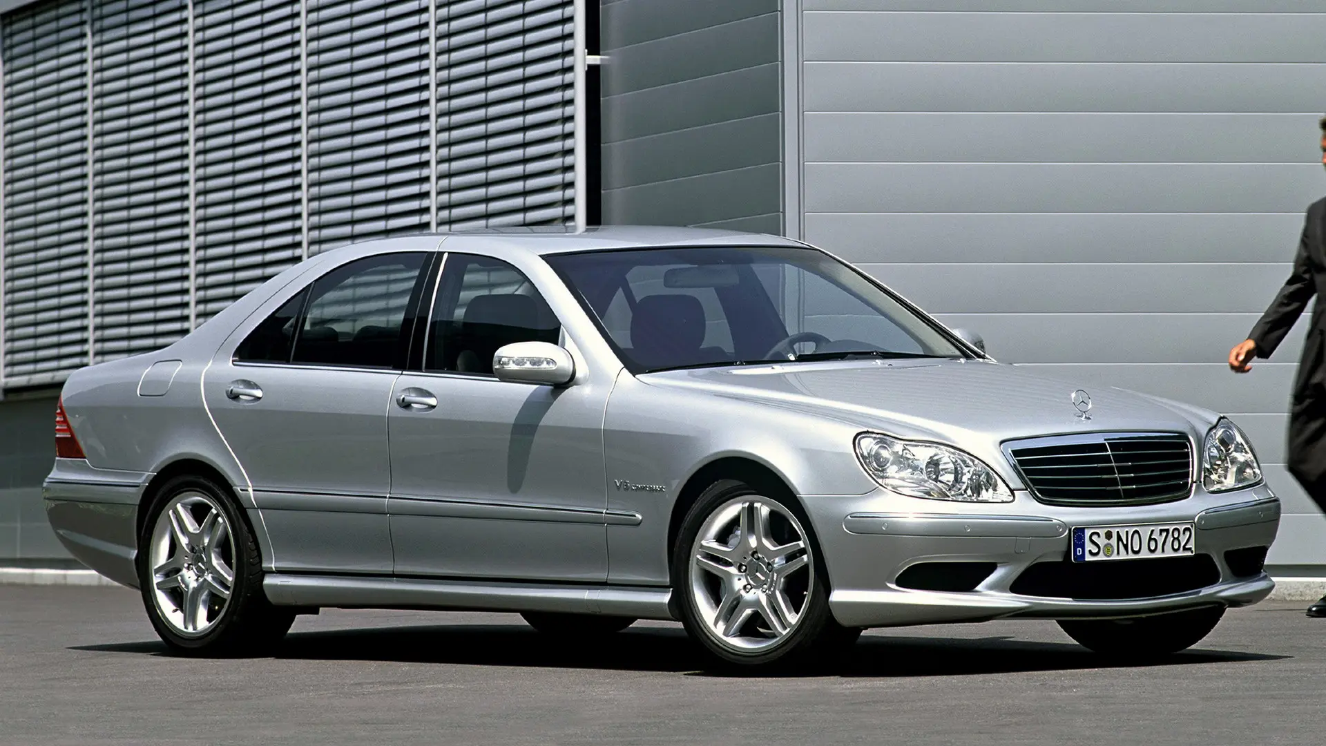 Mercedes-Benz  S 55 AMG 1