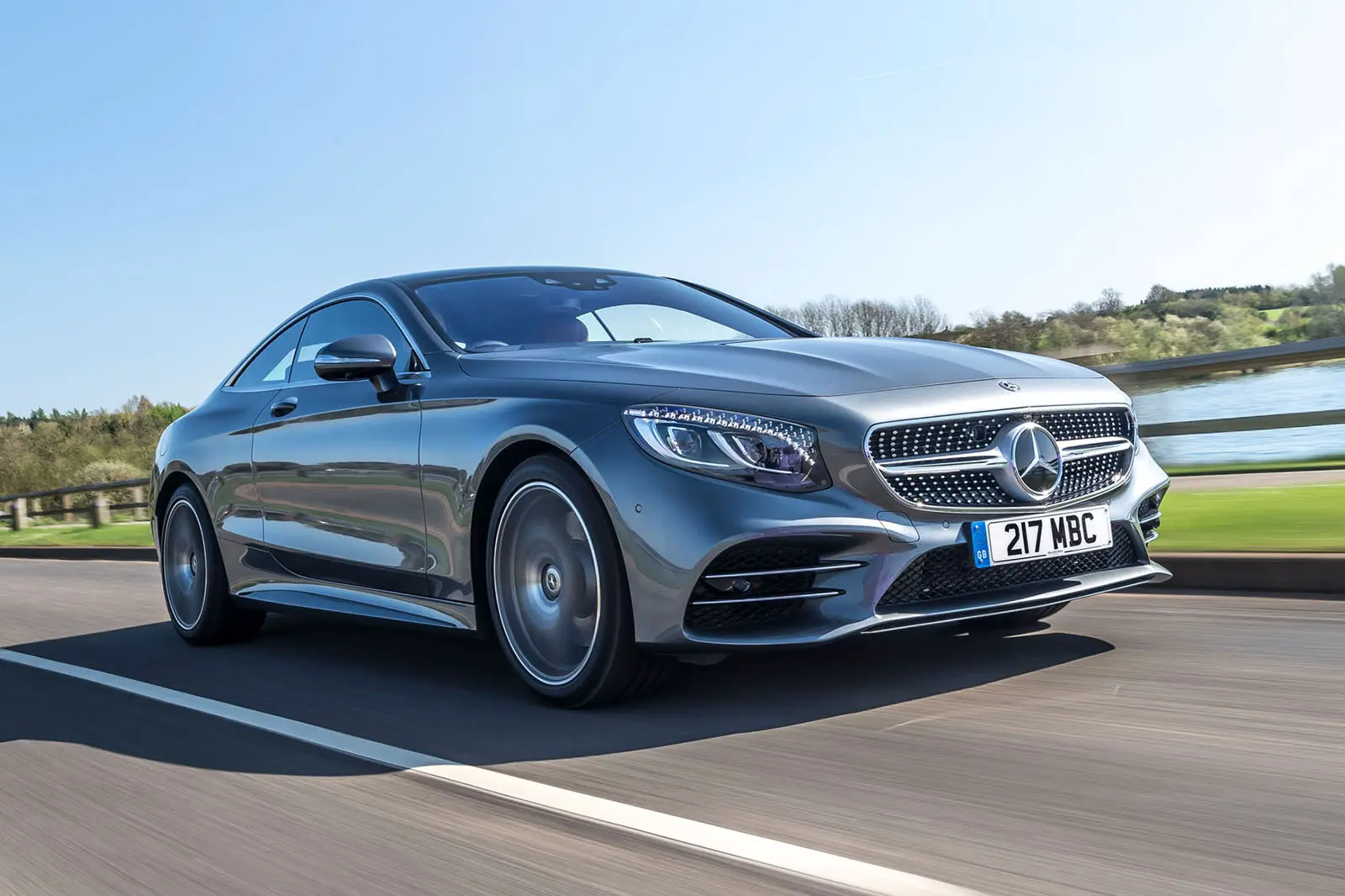 Mercedes-Benz  S 560 4Matic AMG 9G-Tronic 1