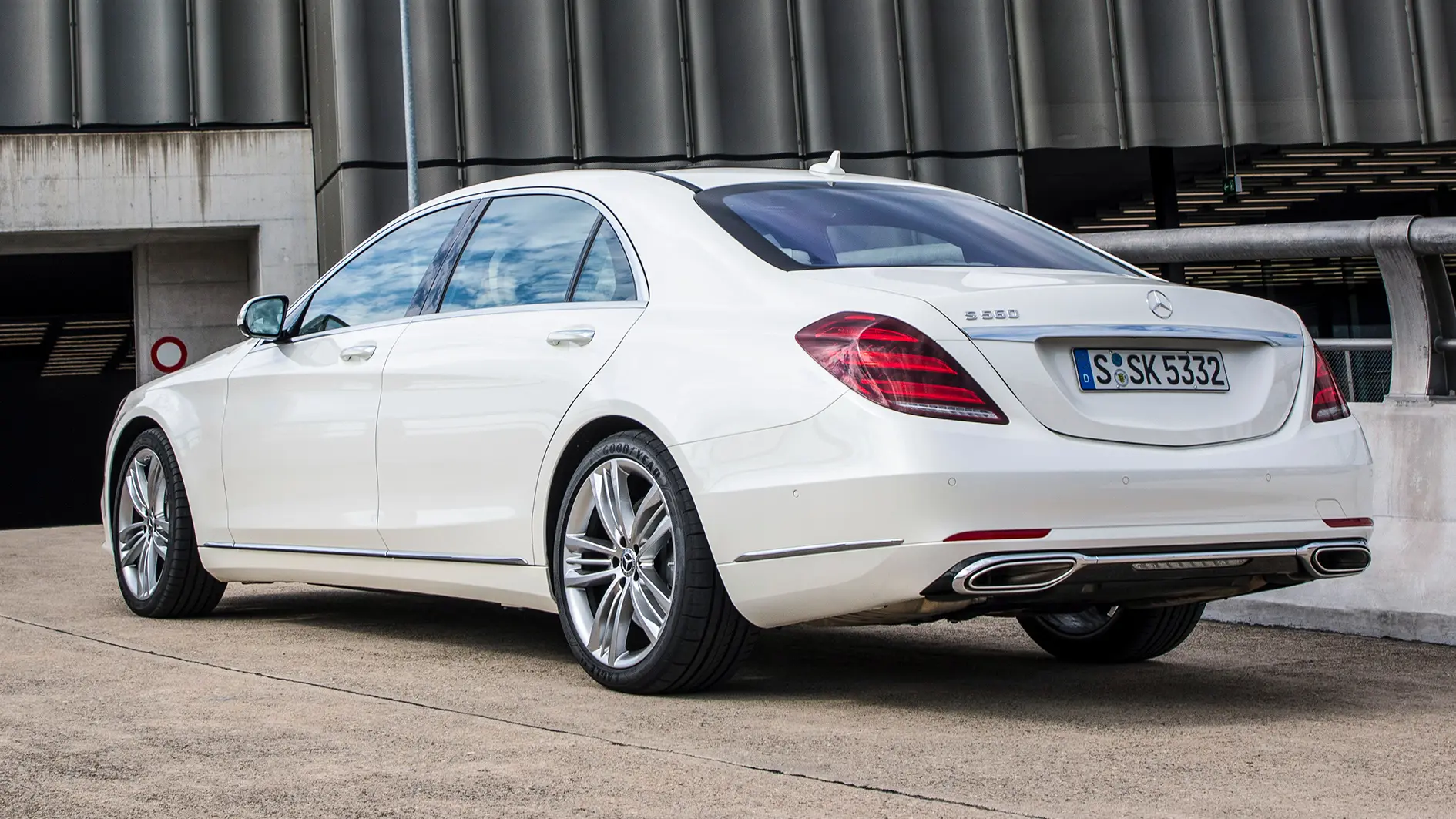 Mercedes-Benz  S 560 9G-Tronic 2