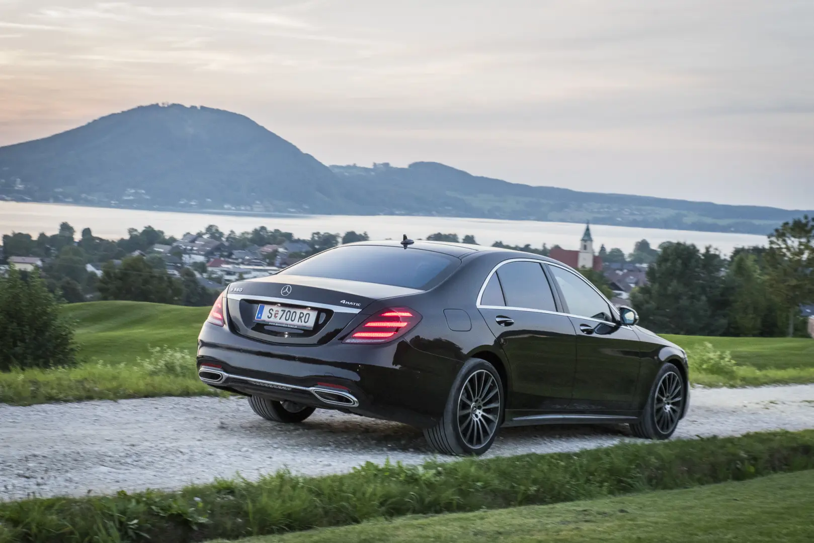 Mercedes-Benz  S 560 4Matic 9G-Tronic 3