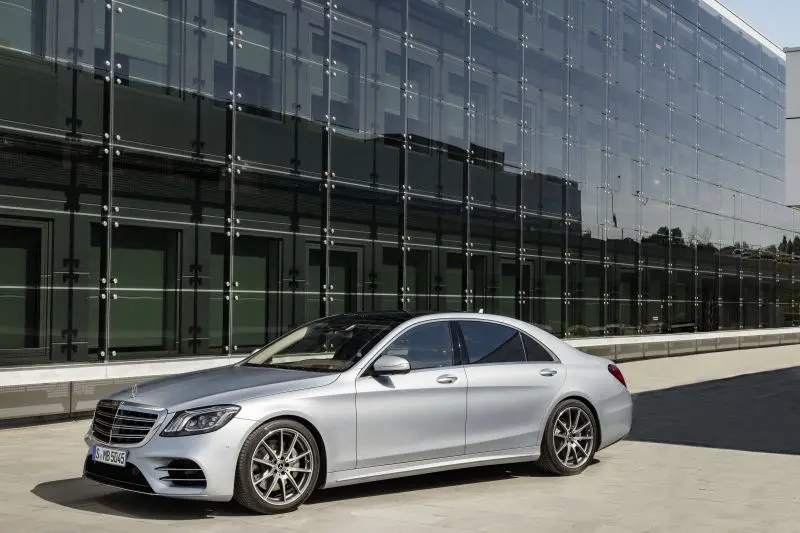 Mercedes-Benz  S 560 Long 9G-Tronic 6