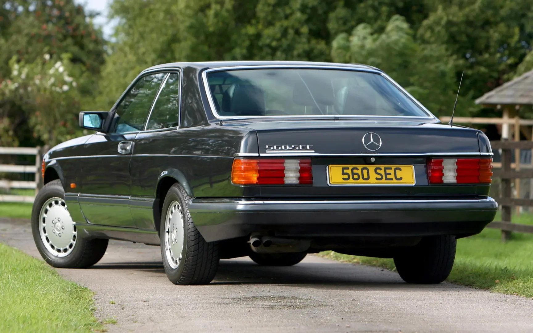 Mercedes-Benz  S 560 SEC 7