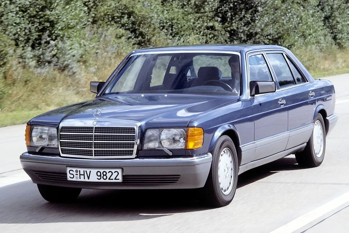 Mercedes-Benz  S 560 SEL 5