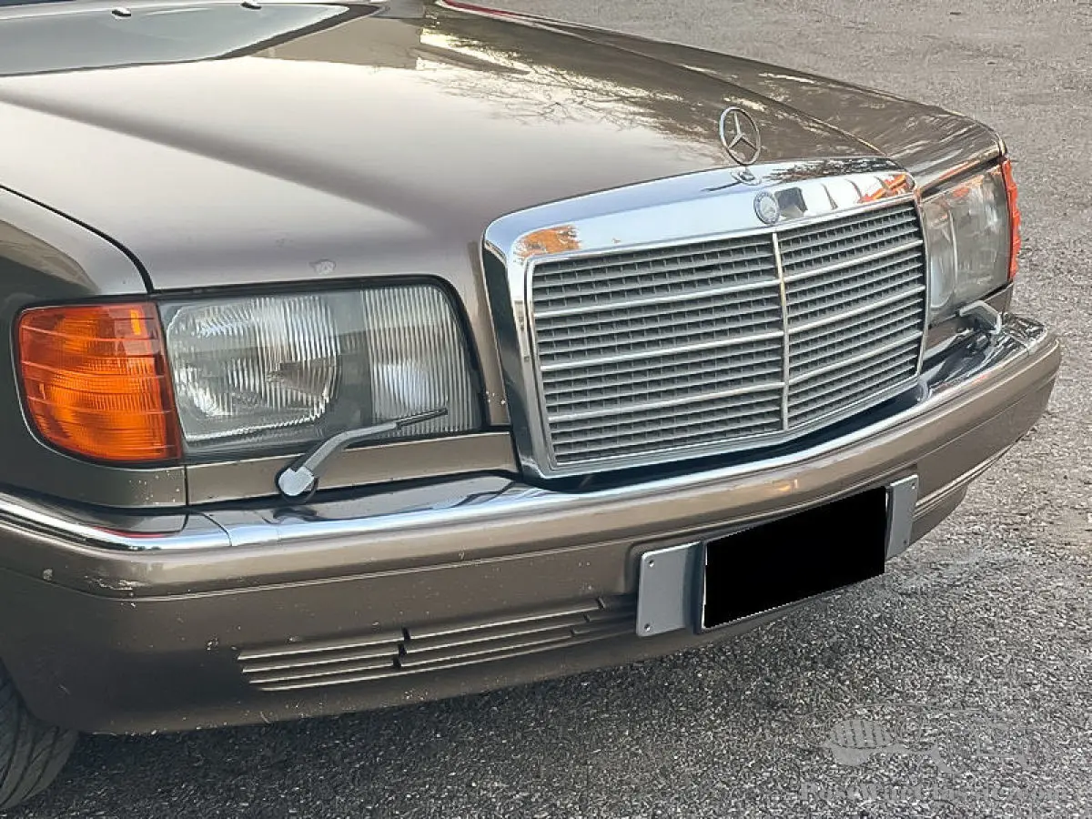 Mercedes-Benz  S 560 SEL 4
