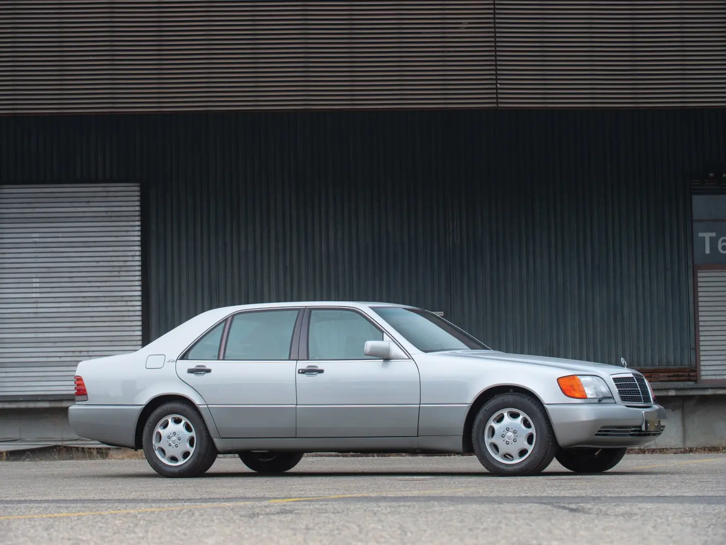 Mercedes-Benz  S 600 SEL 4