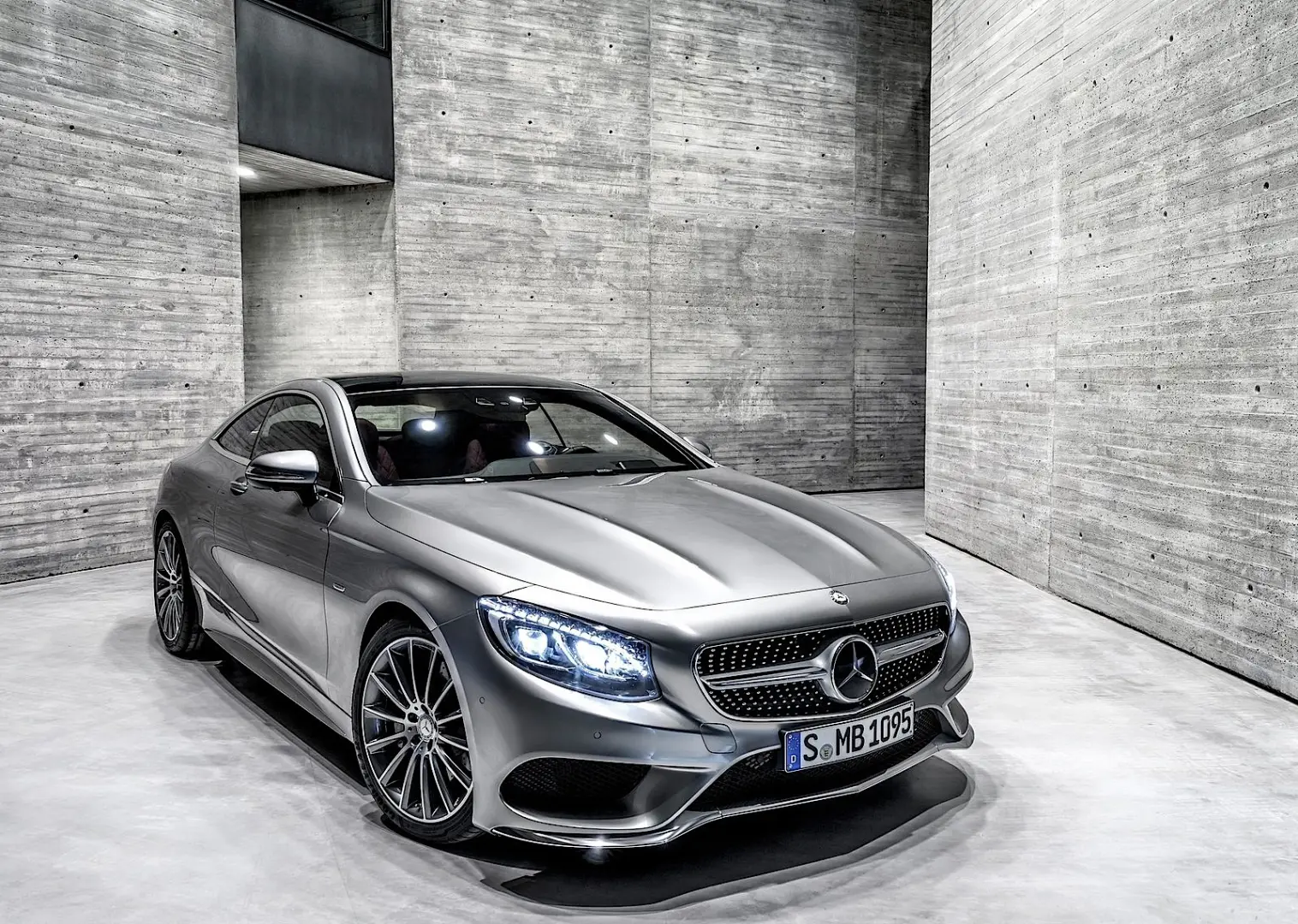 Mercedes-Benz  S 63 4Matic AMG 7G-Tronic 2
