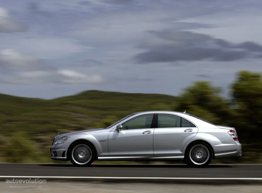 Mercedes-Benz  S 63 AMG 6