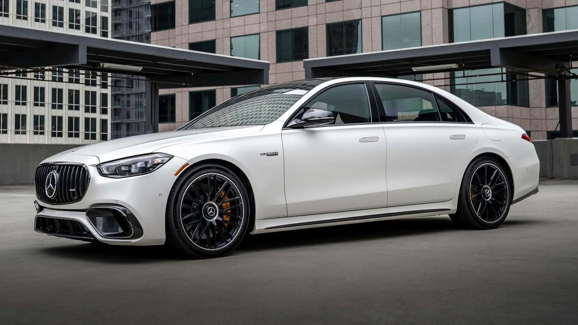 Mercedes-Benz  S 63 AMG E-Performans 1