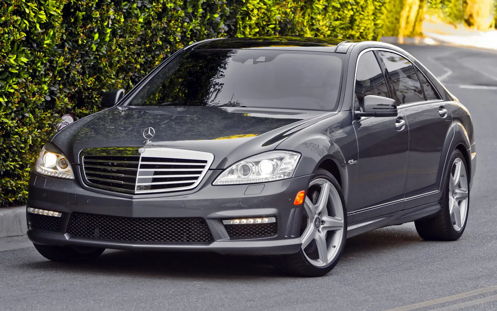 Mercedes-Benz  S 63 Long AMG Business 1