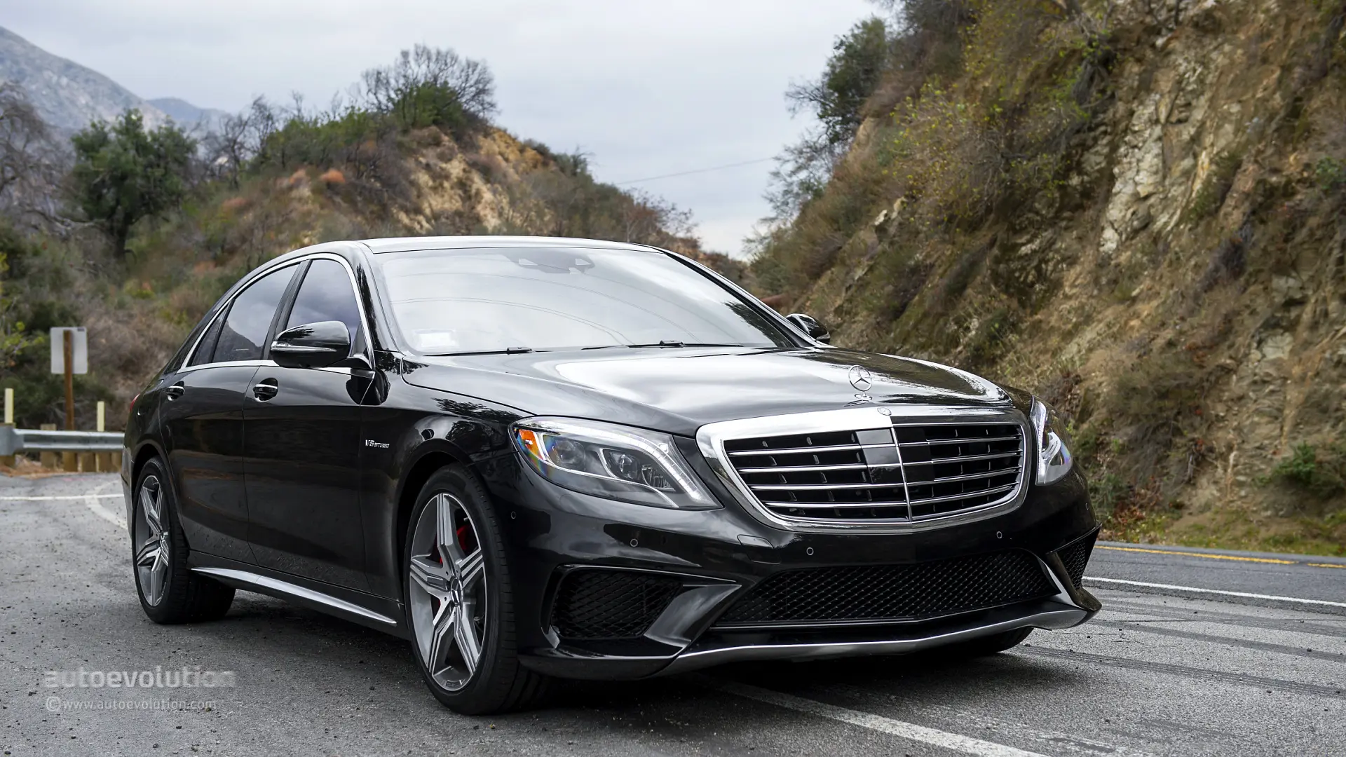 Mercedes-Benz  S 63 Long 4Matic AMG Speedshift MCT 0