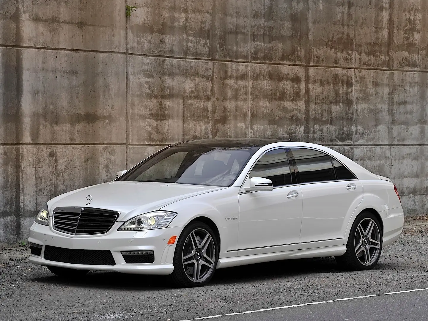 Mercedes-Benz  S 65 AMG 3
