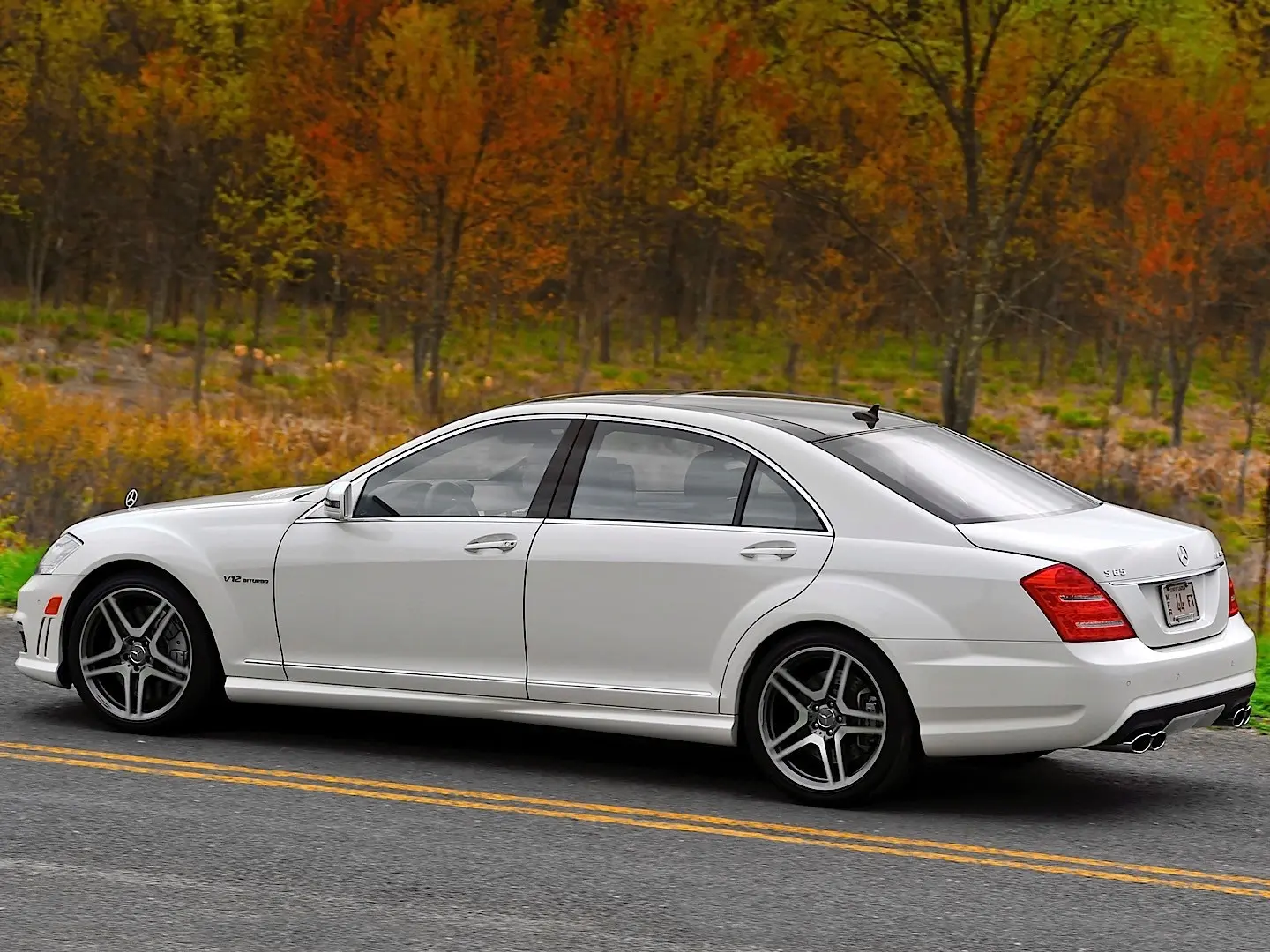Mercedes-Benz  S 65 AMG 4