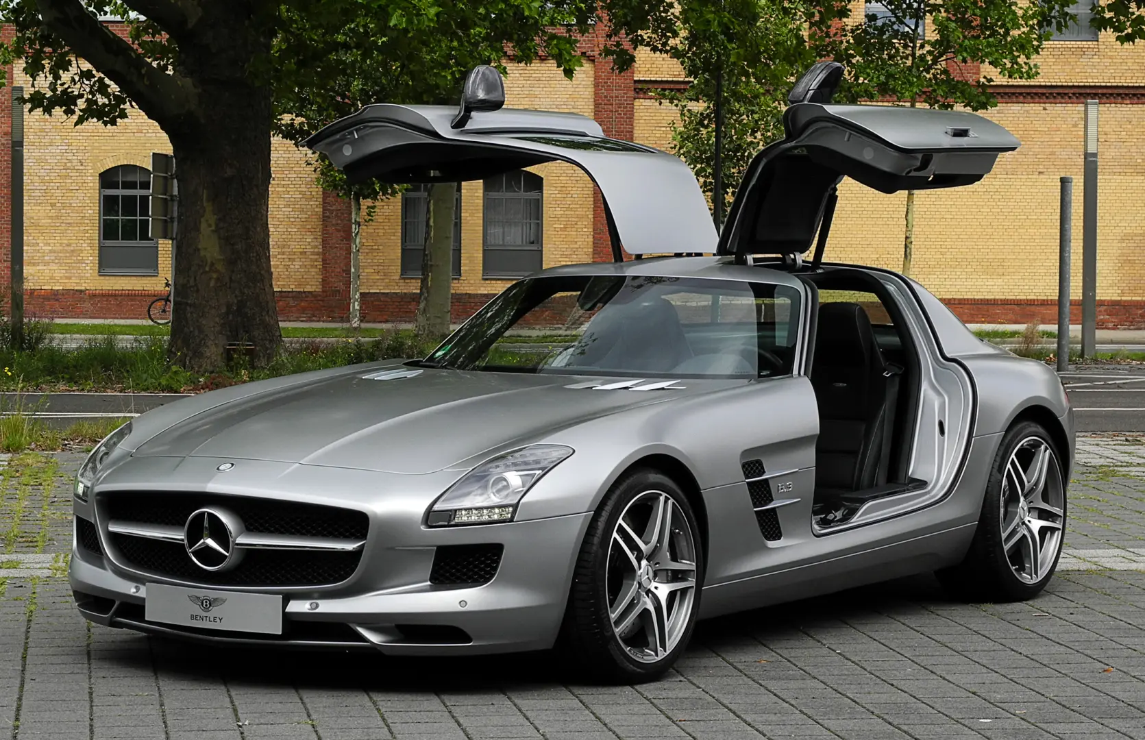 Mercedes-Benz SLS AMG SLS AMG 6.2 0