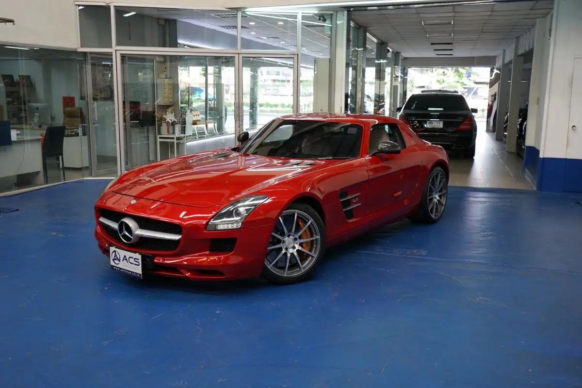 Mercedes-Benz SLS AMG SLS AMG 6.2 3