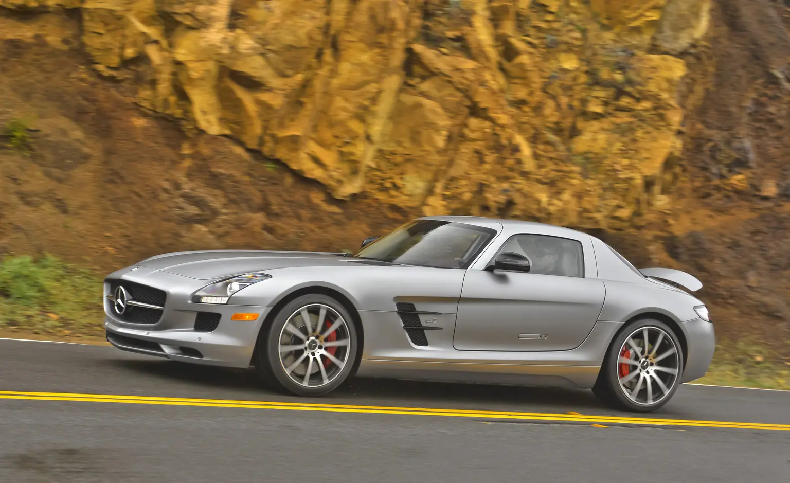 Mercedes-Benz SLS AMG SLS AMG 6.2 GT 6