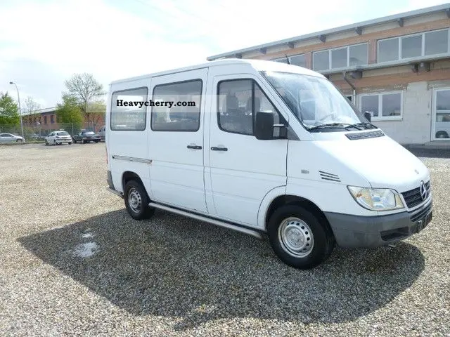 Mercedes-Benz  Sprinter 208 CDI 1