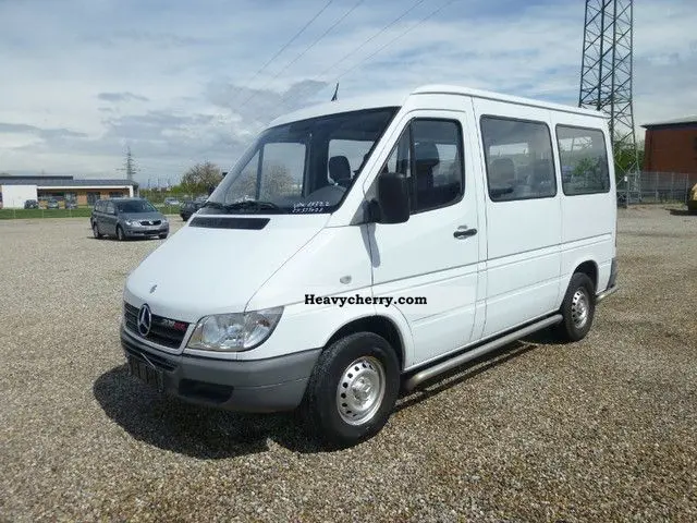 Mercedes-Benz  Sprinter 208 CDI 2