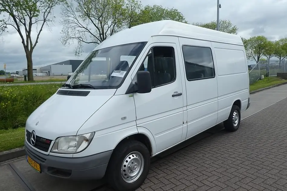 Mercedes-Benz  Sprinter 208 CDI 3