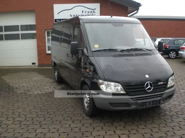 Mercedes-Benz  Sprinter 208 CDI 5