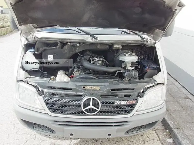Mercedes-Benz  Sprinter 208 CDI 7